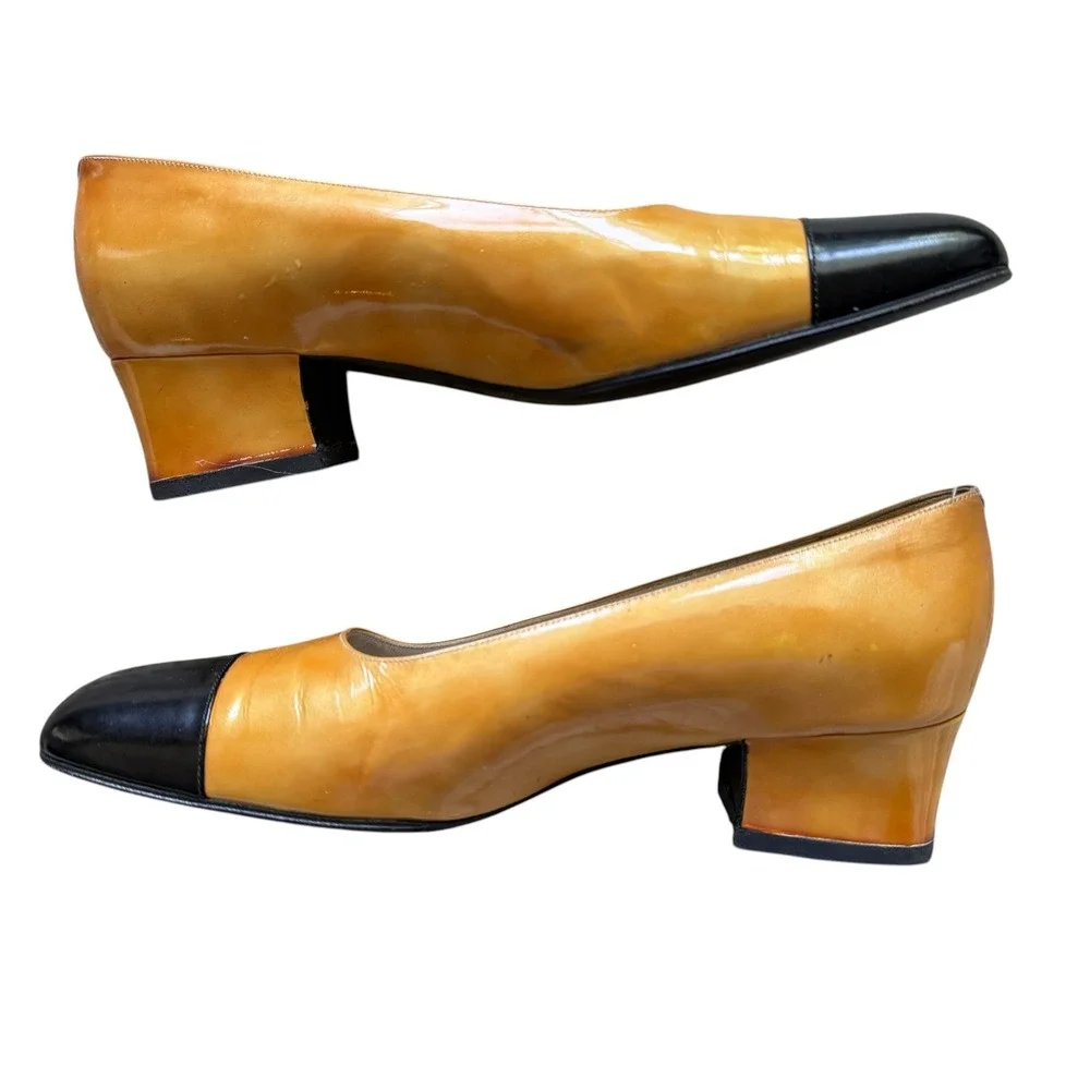 CHANEL vintage cap‎ toe low heels 8